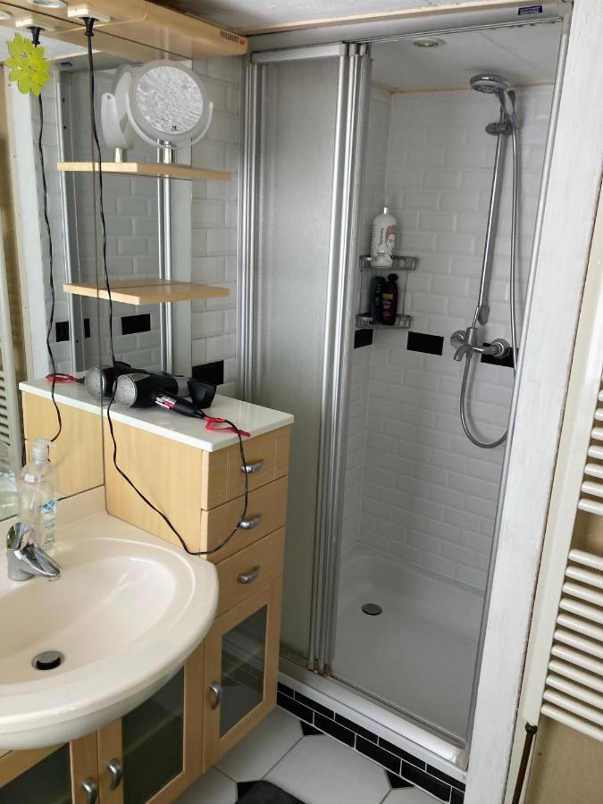 Zoeterwoude Luc'S Place, Waterbed Grote Kamer מראה חיצוני תמונה